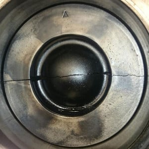 Cracked-Piston